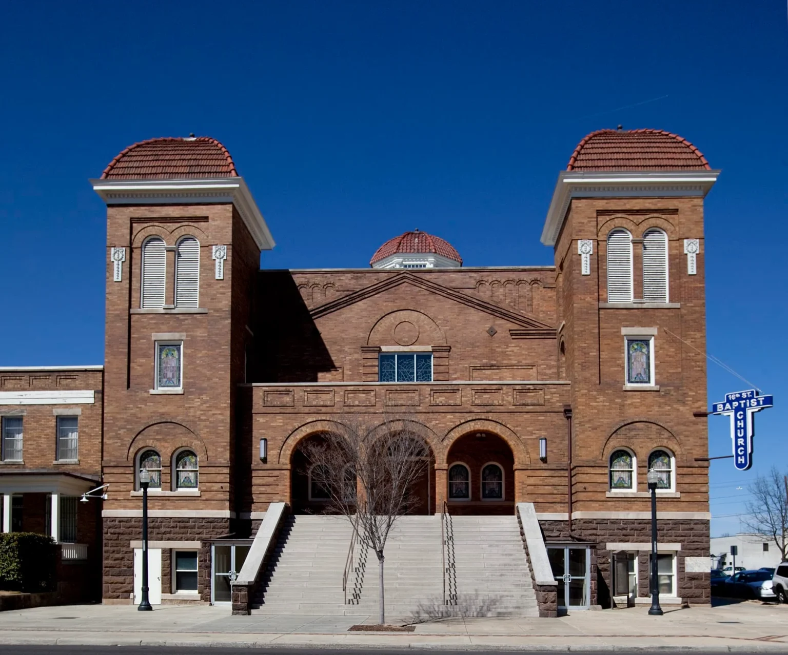 Sixteenth-Street-Facade